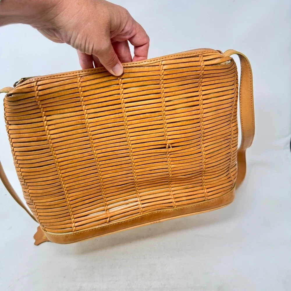 Vintage Valerie Stevens Crossbody Bag Tan Medium Woven Leather Vintage Boho